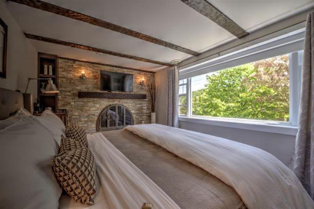 Auberge Sous L'Edredon B&B Saint-Sauveur-des-Monts Kültér fotó
